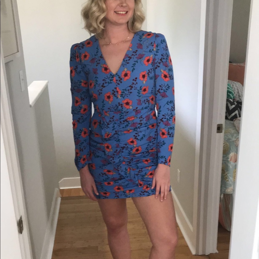ASTR Dress - Picture 2 of 5